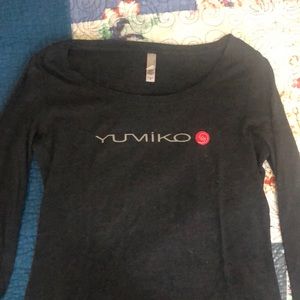 Yumiko Long Sleeve logo tee in grey